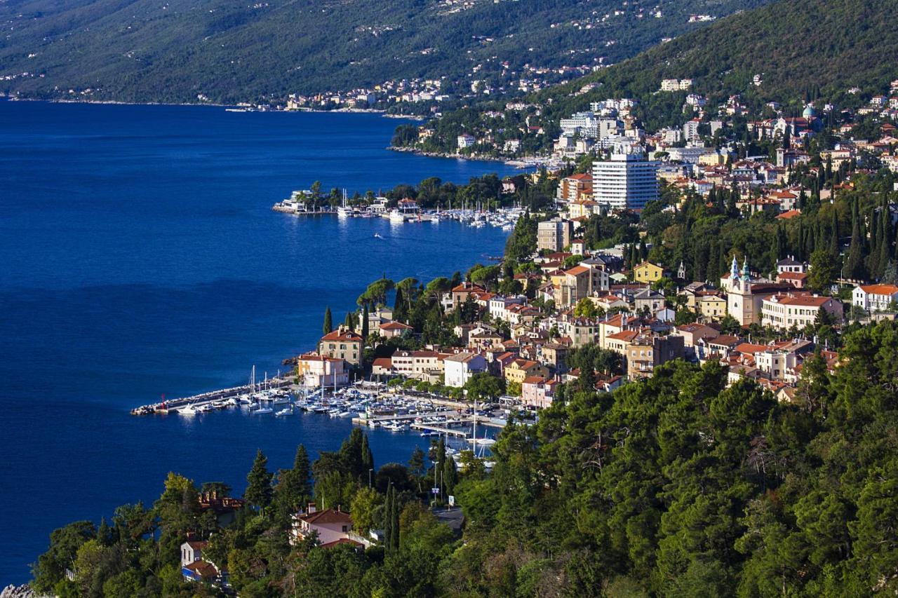 Apartments Matacin With Sea View Opatija Exterior photo